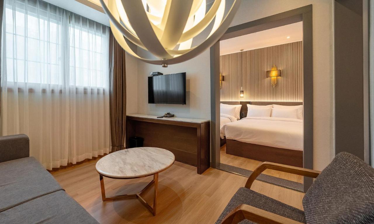 Stubborn Hotel Geoje Dış mekan fotoğraf